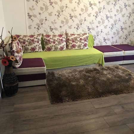 Hôtel Apartament Isabela à Năvodari Extérieur photo