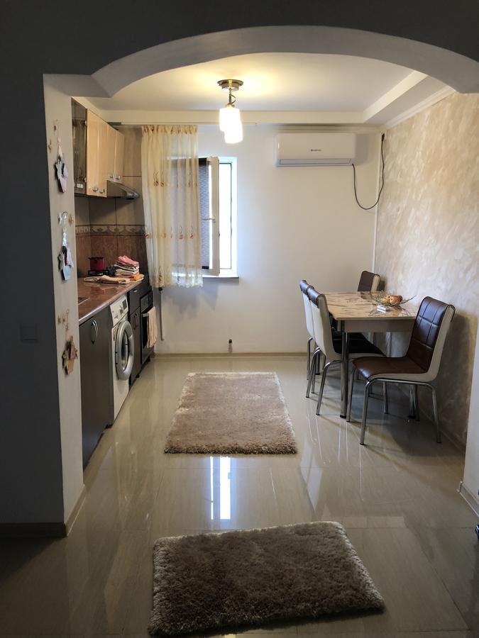 Hôtel Apartament Isabela à Năvodari Extérieur photo